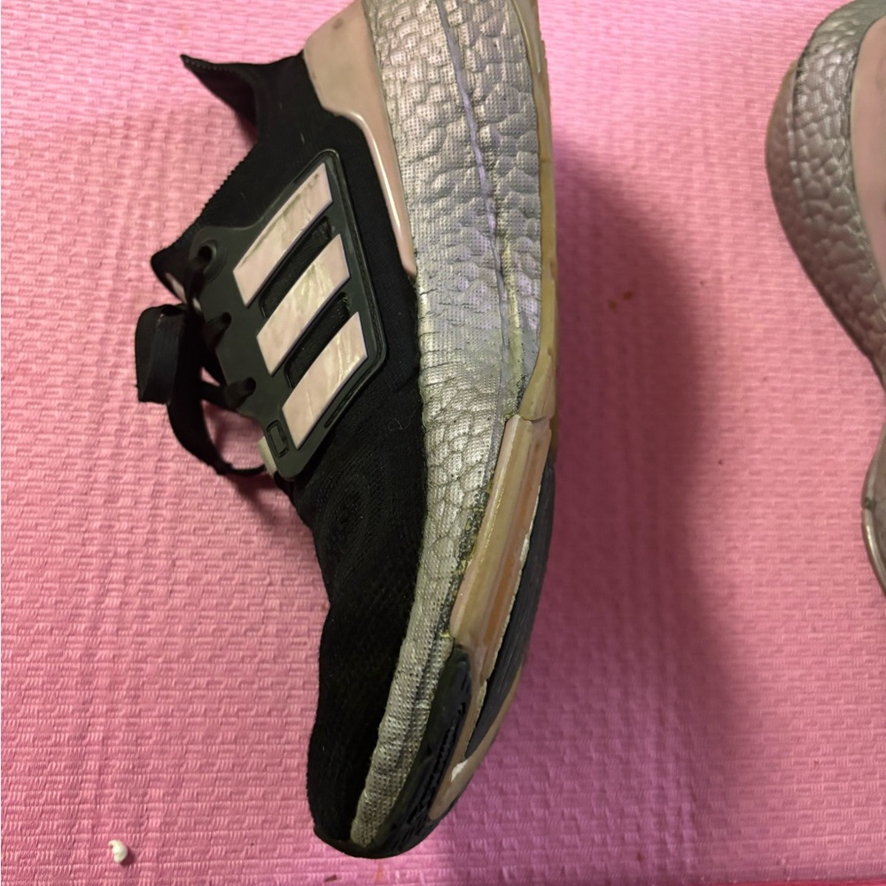 Adidas Black Sneakers with pink Stripes - Picture 5 of 9